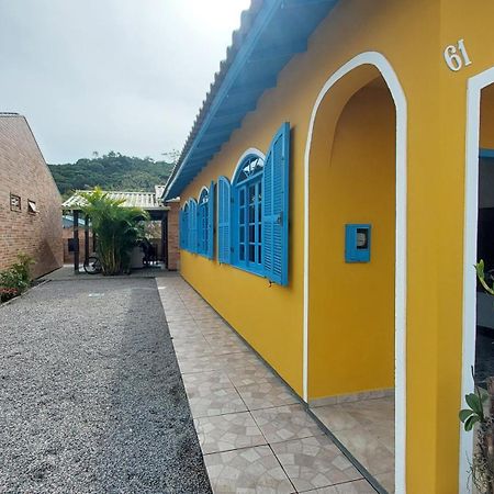 Casa 300m da praia com lindo jardim! Florianopolis Exterior foto